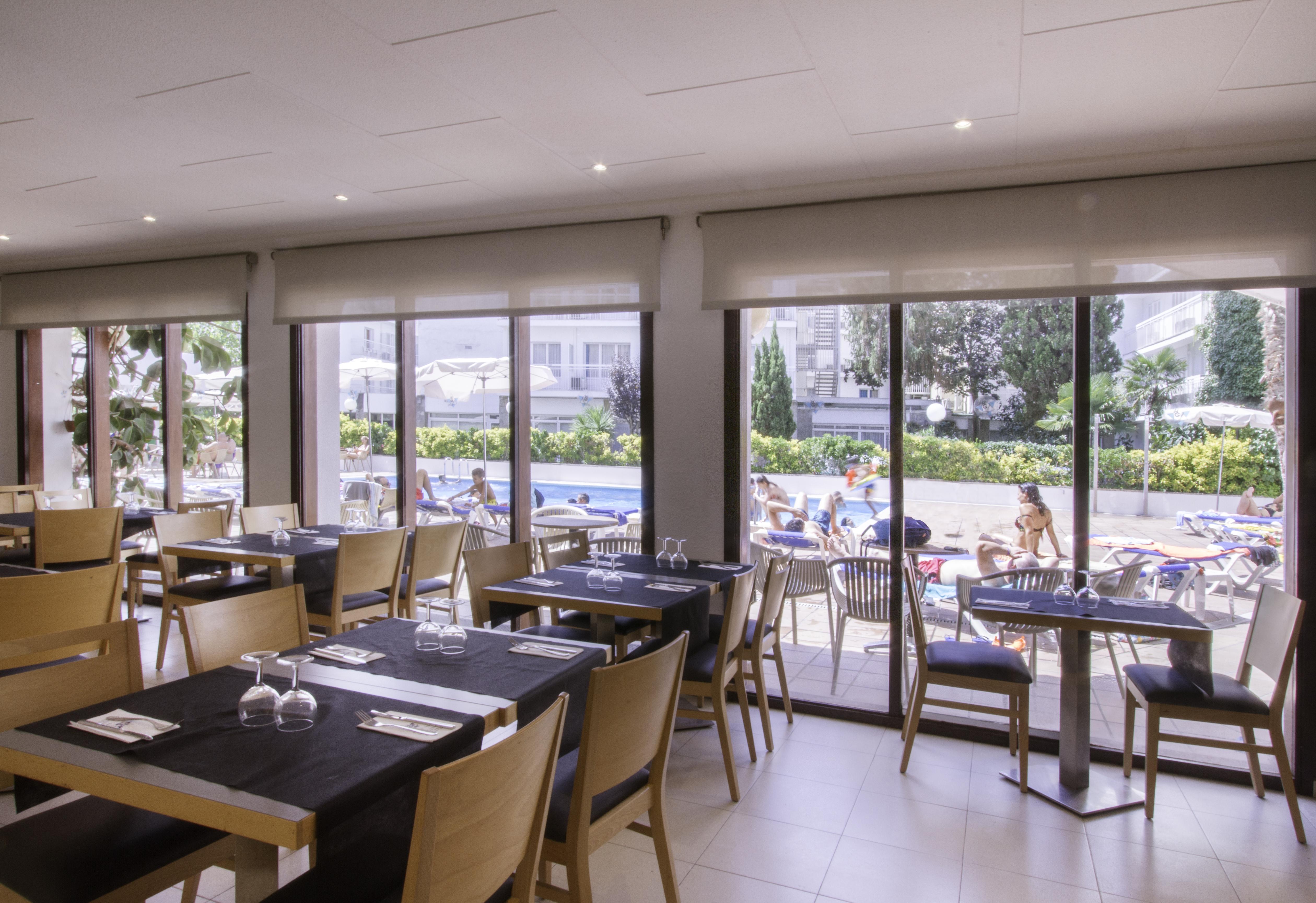 Hotel Garbi Park&aquasplash 4*